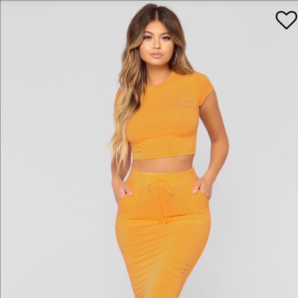 Casual lovers skirt set